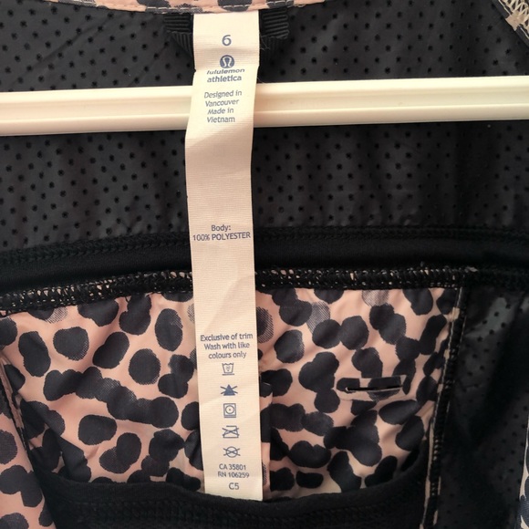 Lululemon Back Pack It Jacket - Picture 3 of 4